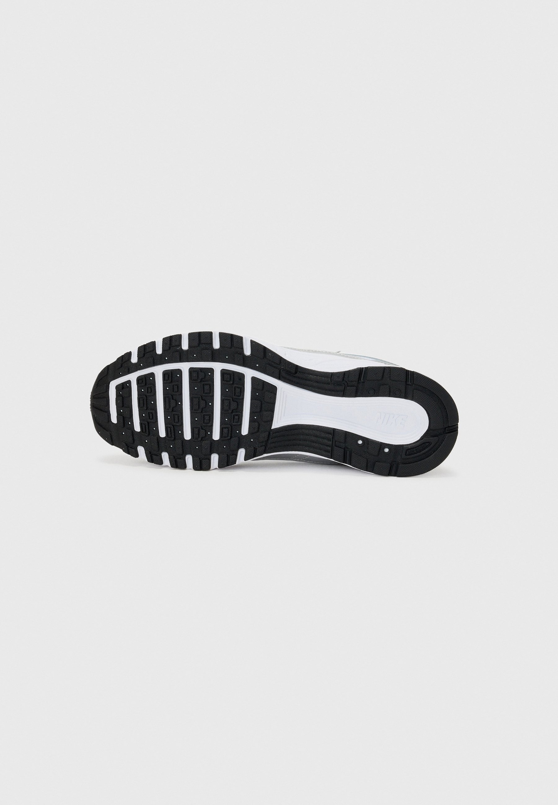 Nike Sportswear P 6000 UNISEX - Buty sportowe - białe/srebrne/odcień niebieski/czarne