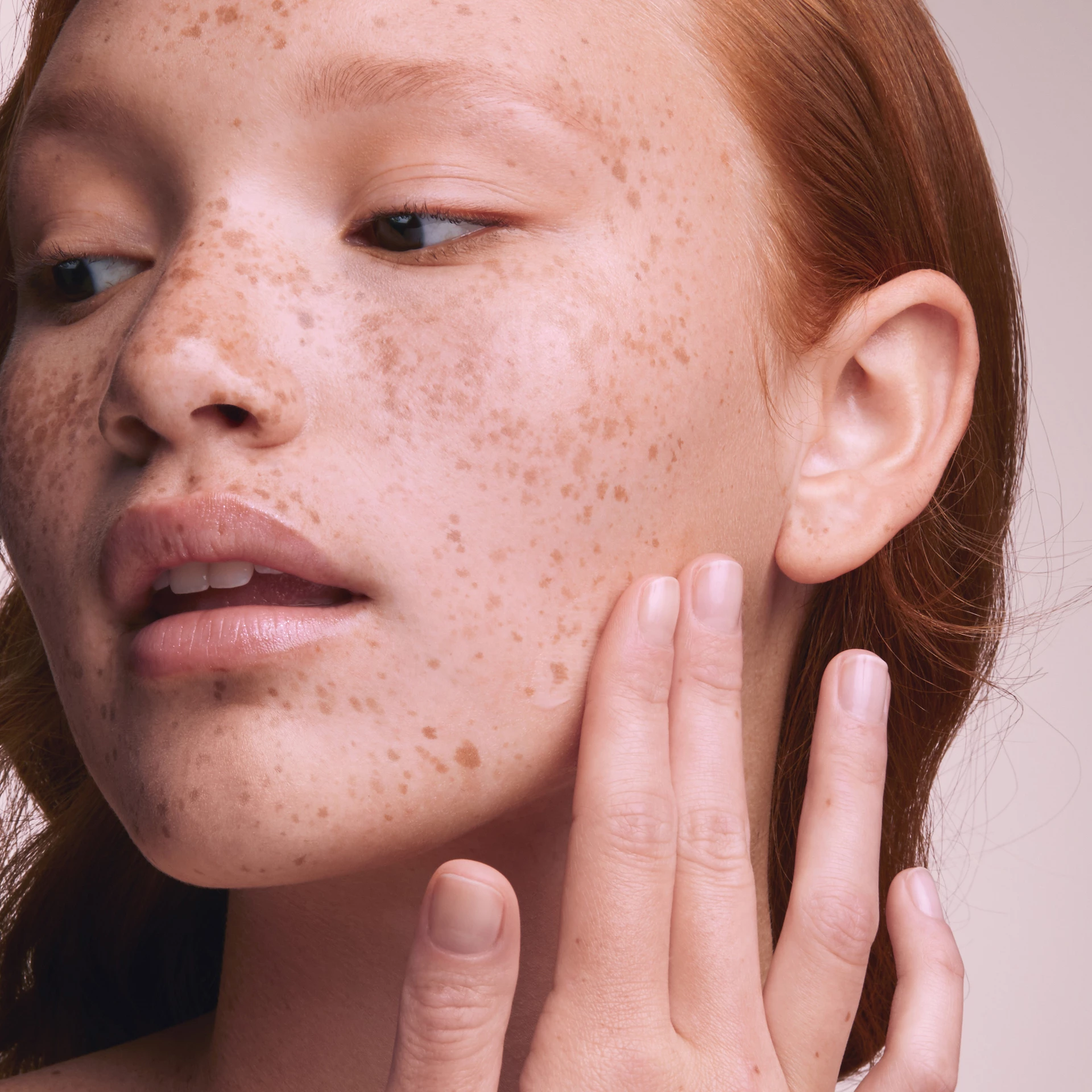 Bază de ten hidratantă Pro Filt'r Soft Silk - Fenty Beauty