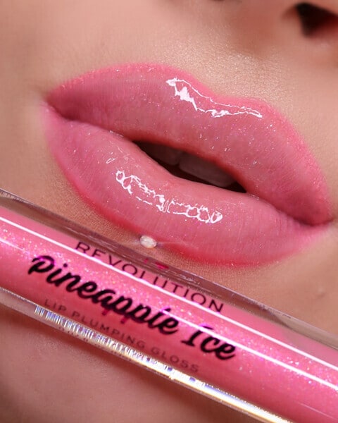 „I Heart Revolution“ skaistūs ananasų skonio ledai, blizgantys šerkšno atspalviai