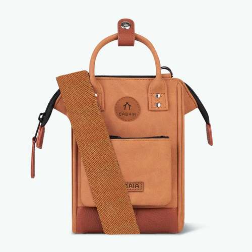 Cabaia Nano Bolchoi clutch tas camelkleurig