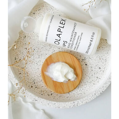 Olaplex Bond Maintenance kondicionieris Nr. 5 bojātu matu atjaunošanai 250 ml