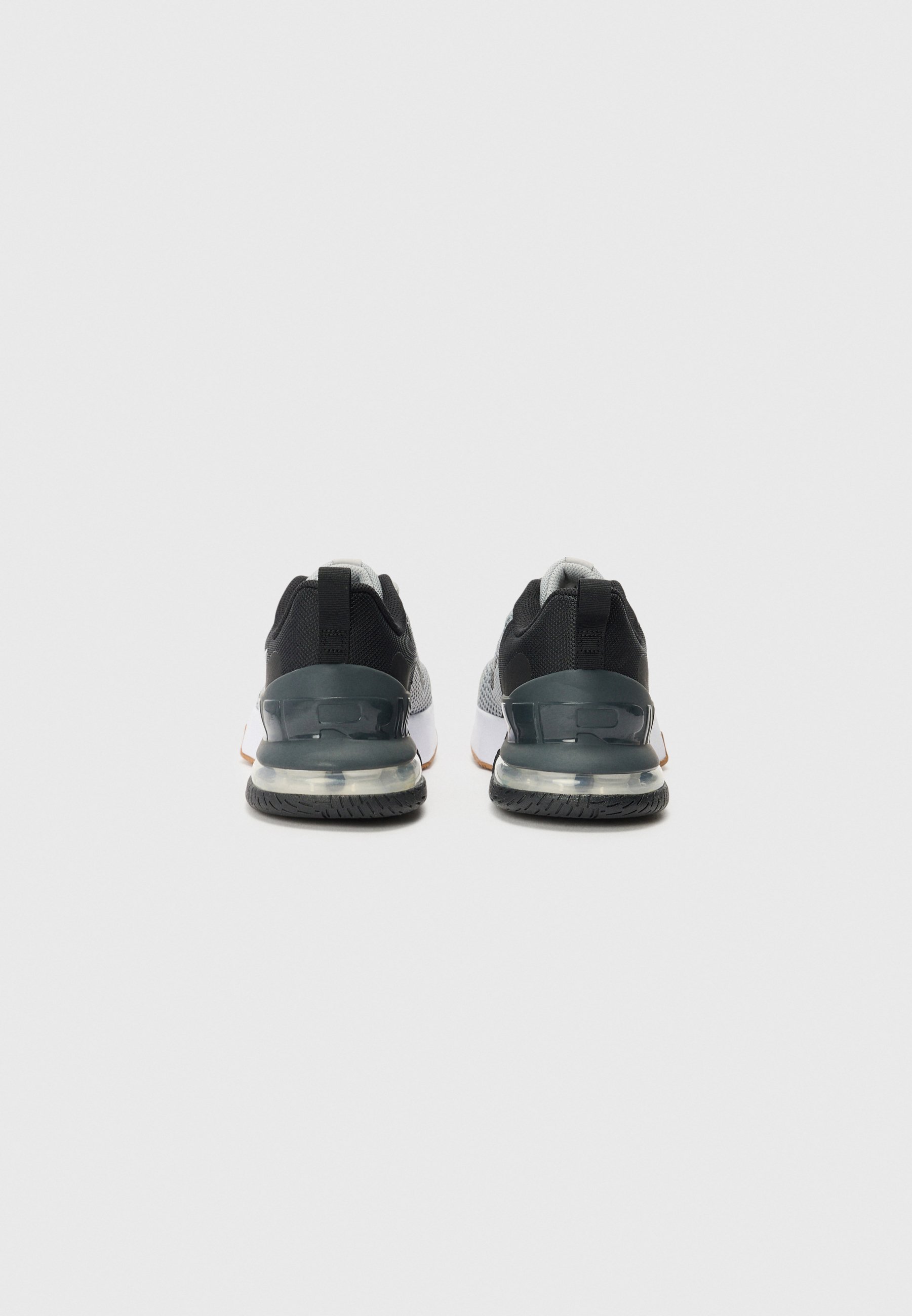 Nike Performance AIR MAX ALPHA 6 - Tréninková bota - black/white/grey