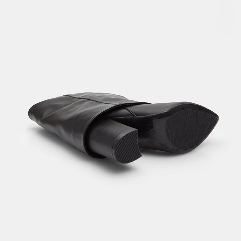 Kozaki damskie Bata na obcasie 10 cm