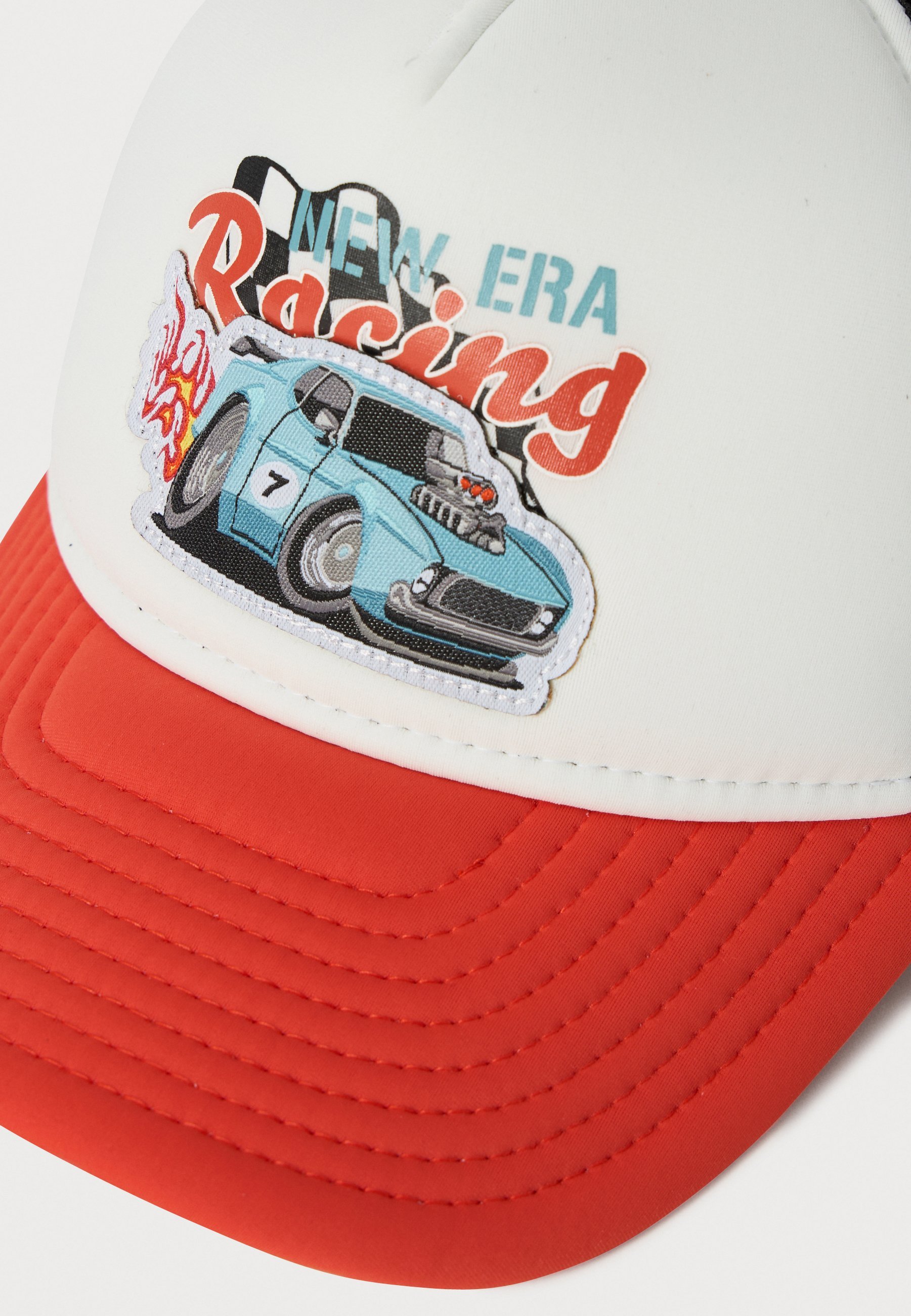 Boné New Era Trucker Unissex - branco/laranja/azul escuro