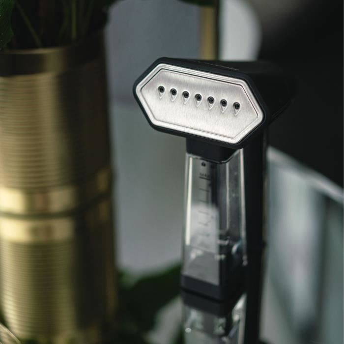 Vaporiera portatile per indumenti STEAMONE - SN200B - 1800 W - 28 g/min - 140 ml