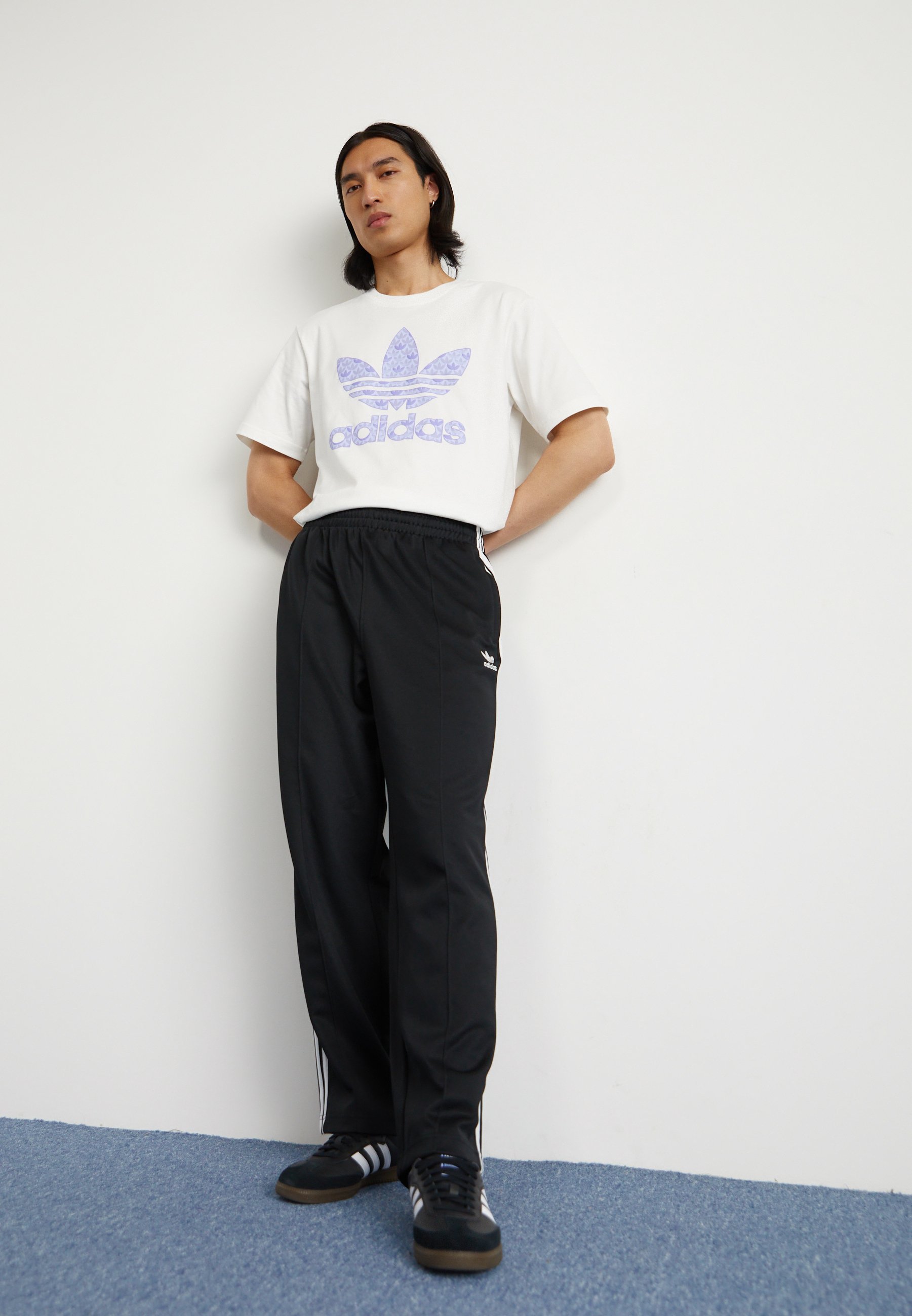 Pantaloni de trening adidas Originals