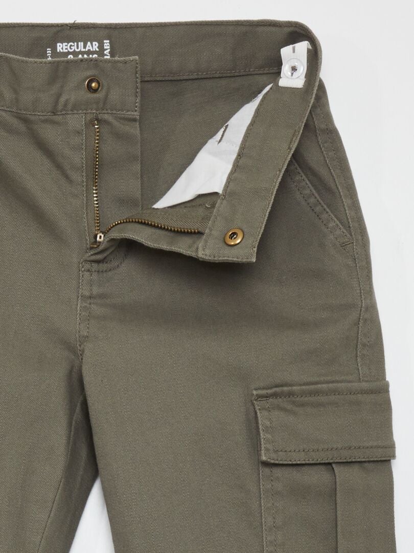 Nauwsluitende broek met zakken - Khaki