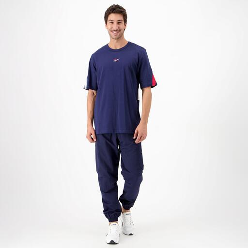  Reebok Vector