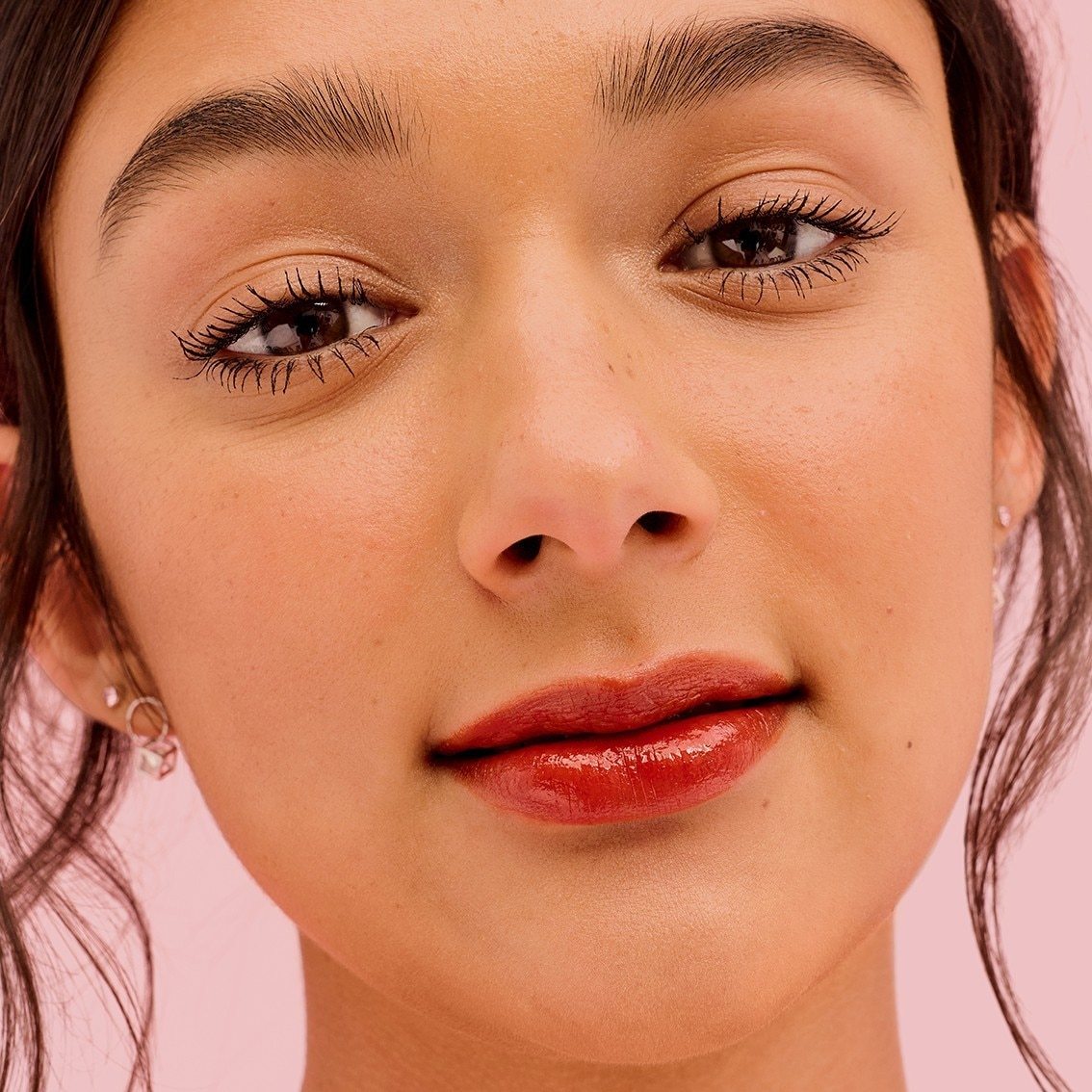 „Benefit Lipgloss“ lūpų blizgiai ir atspalviai – 6 ml