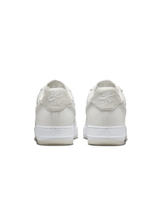 Nike Air Force 1 '07 LV8 Herenschoenen