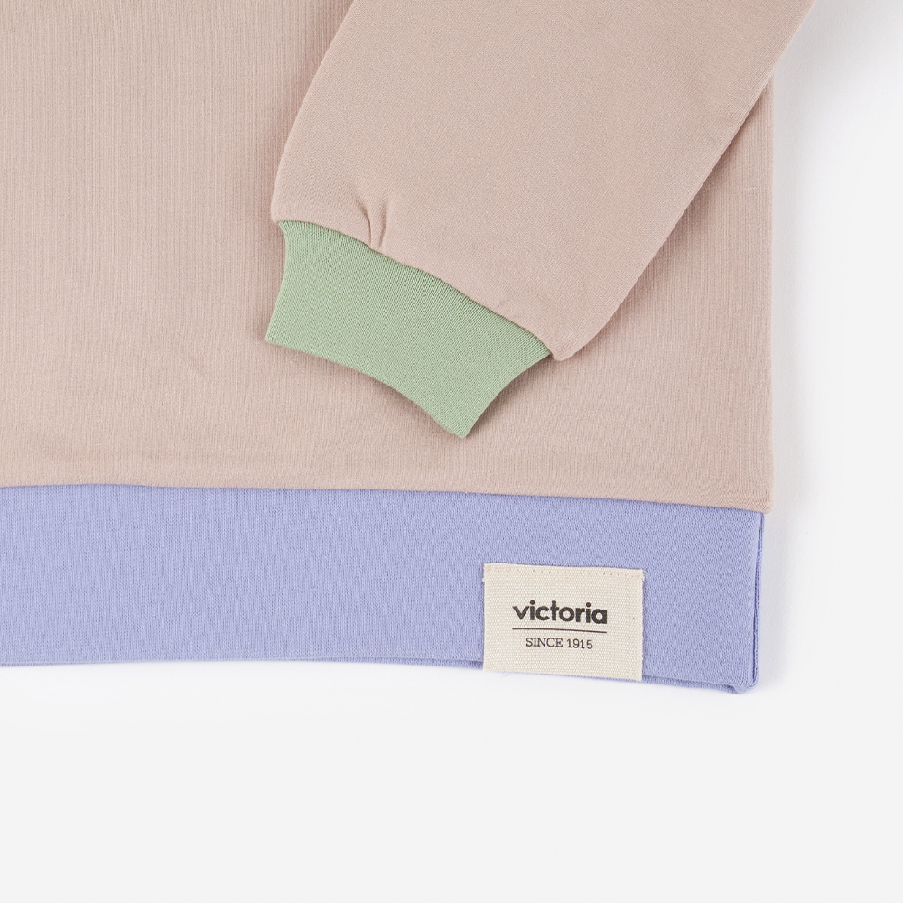  Sudadera De Felpa V. Things Con Combinación De Colores Y Perchado Interior