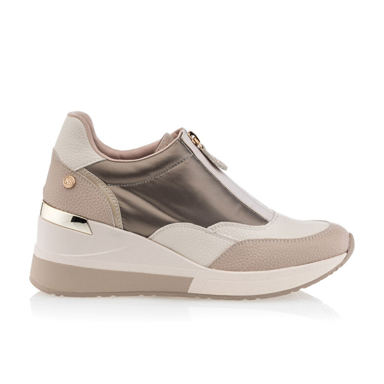 Καλάθια / αθλητικά παπούτσια Femme Beige