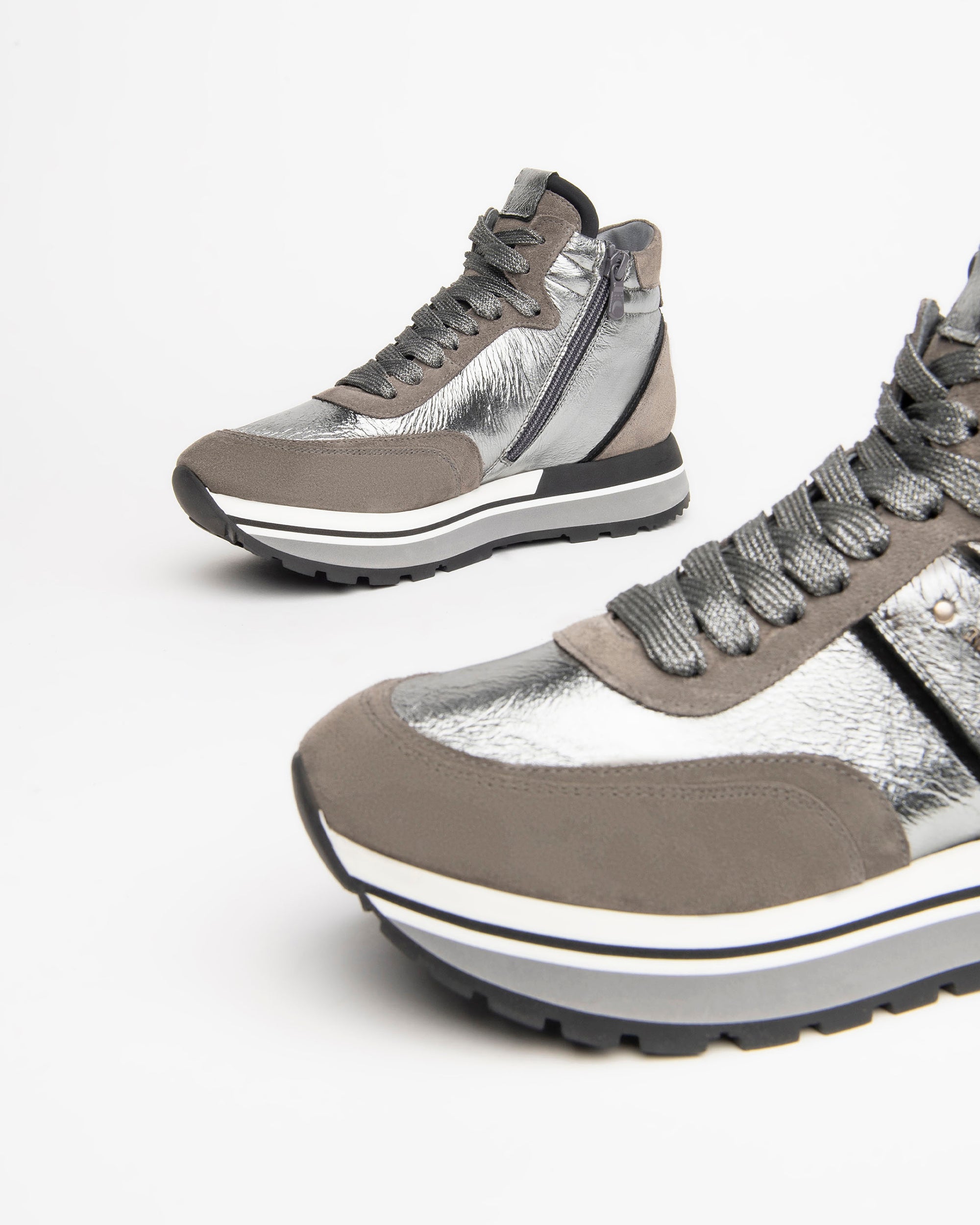  Damen-Sneaker mit hohem Schaft aus Leder und Wildleder