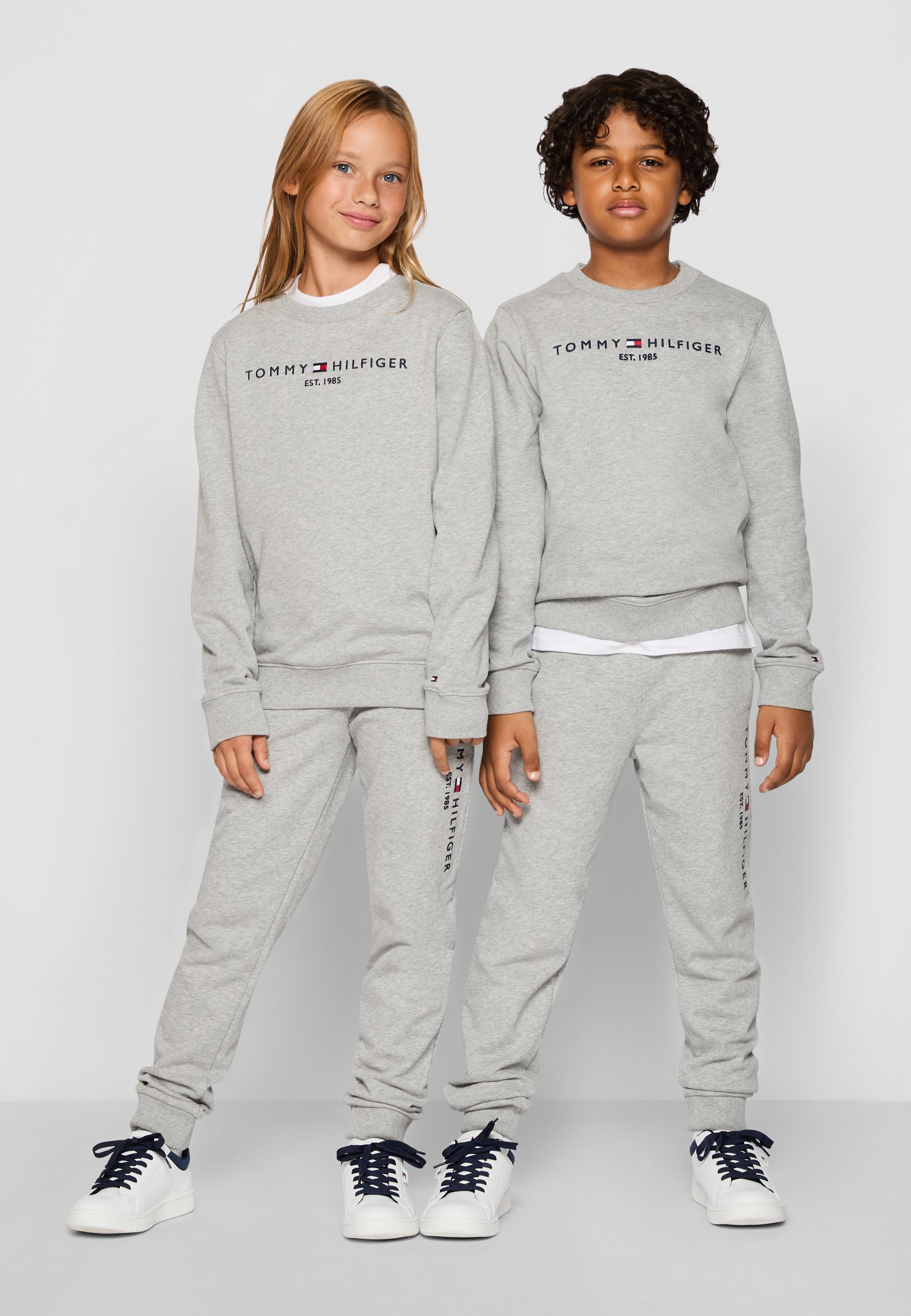 Tommy Hilfiger ESSENTIAL UNISEX - Sweatshirt - lichtgrijs gemêleerd