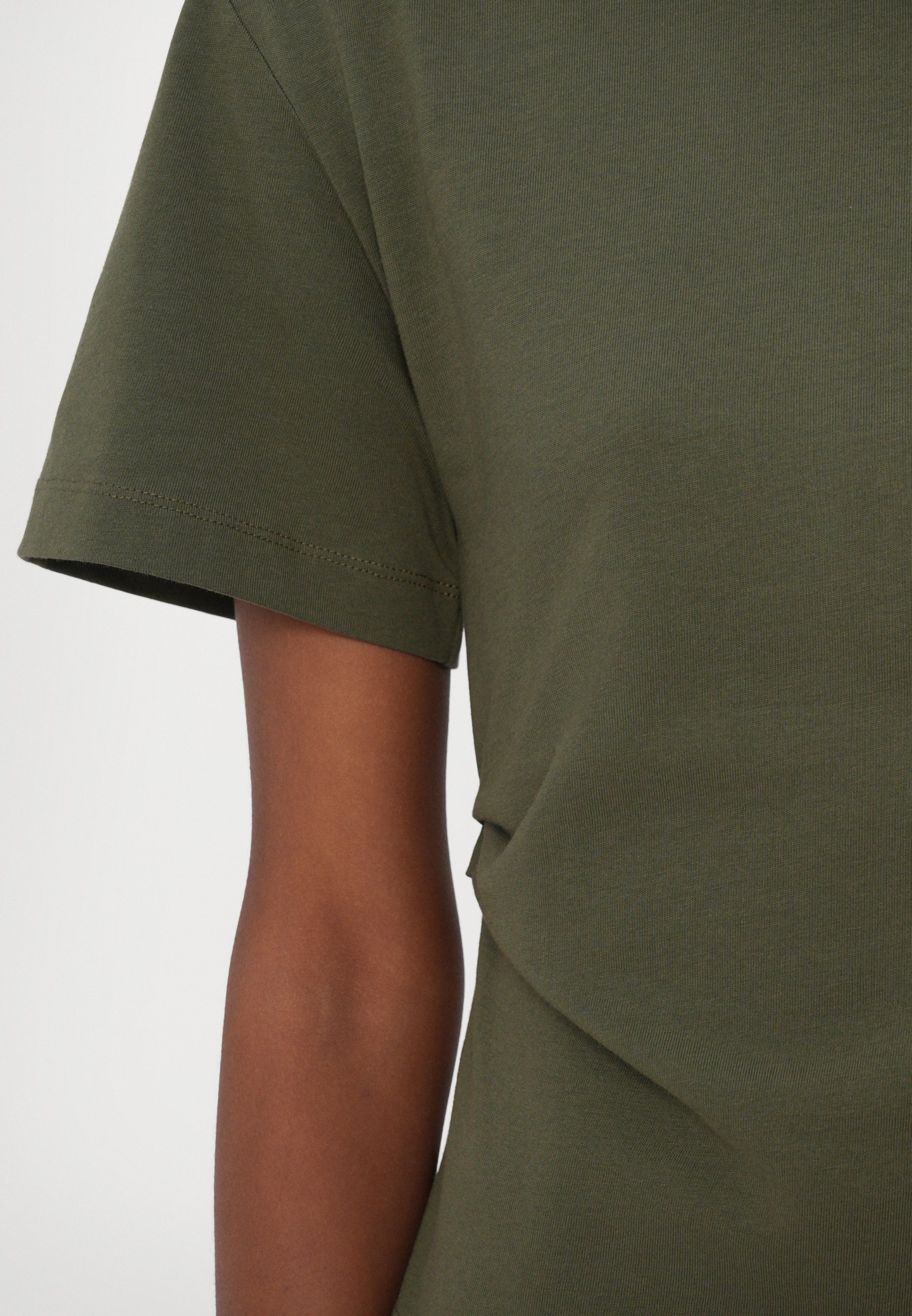 T-shirt basique à drapé fermé - vert forêt
