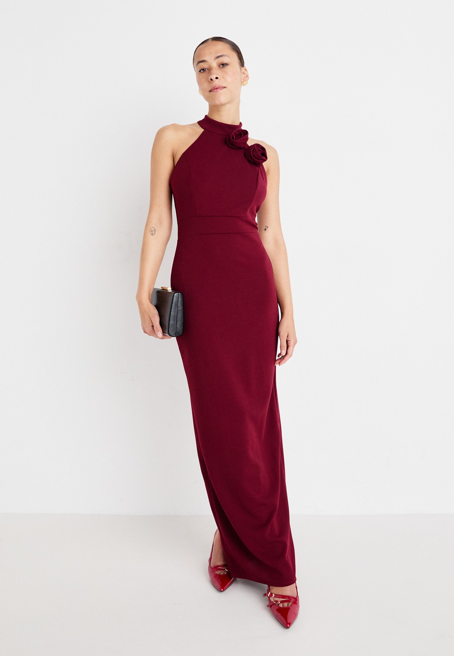 Robe longue WAL G PETITE WEDDING CHARLOTTE FLOWER - Jersey - couleur vin