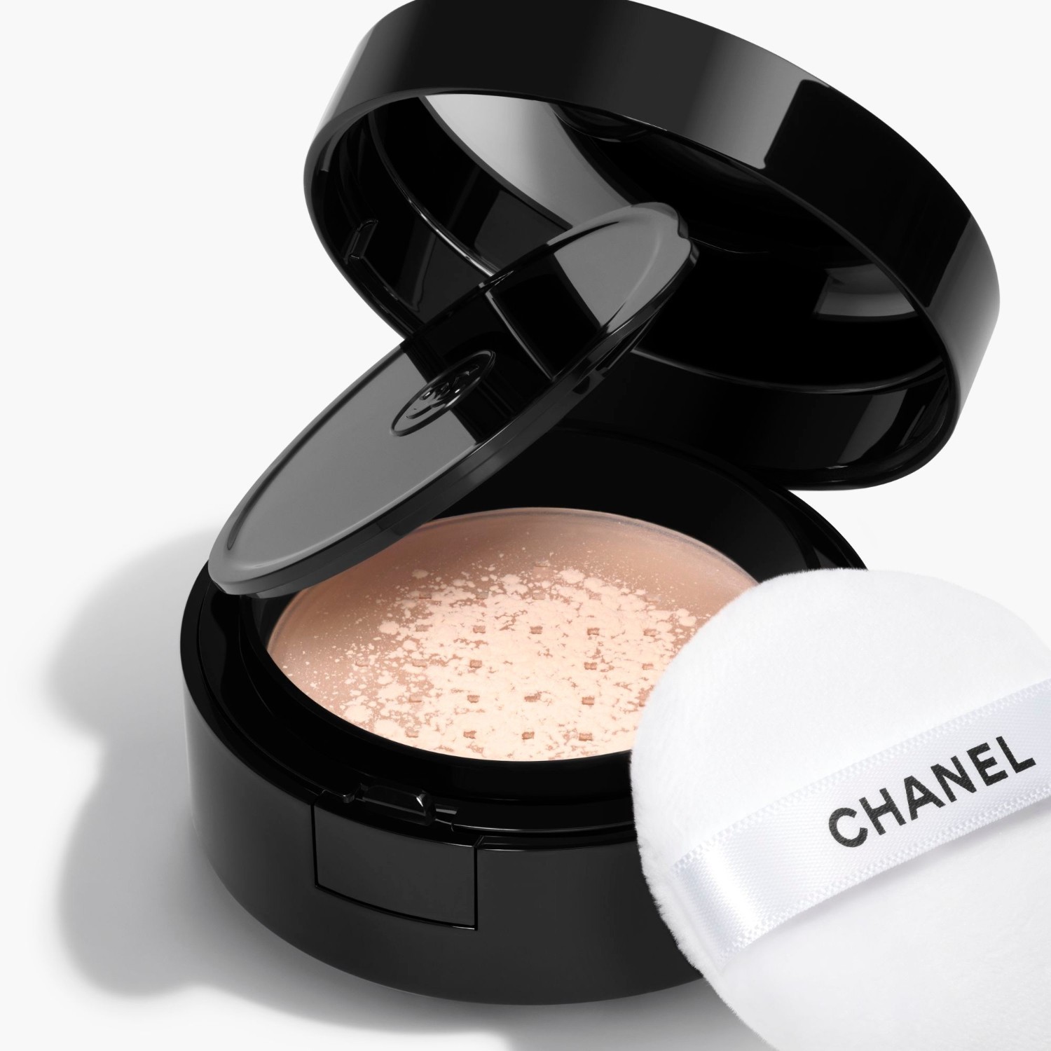 CHANEL UNIVERZALNI PUDER U RASKIDU ZA PONIJETI - 6 g