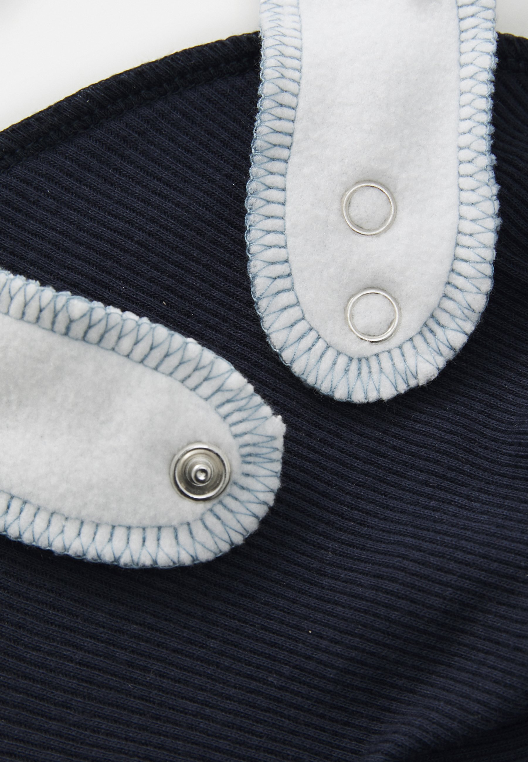 Noem het NBMYASIMKILLO SCARF BIB UNISEX 3-PACK - Foulard - cloud dancer/packdusty/bluenavy blazer