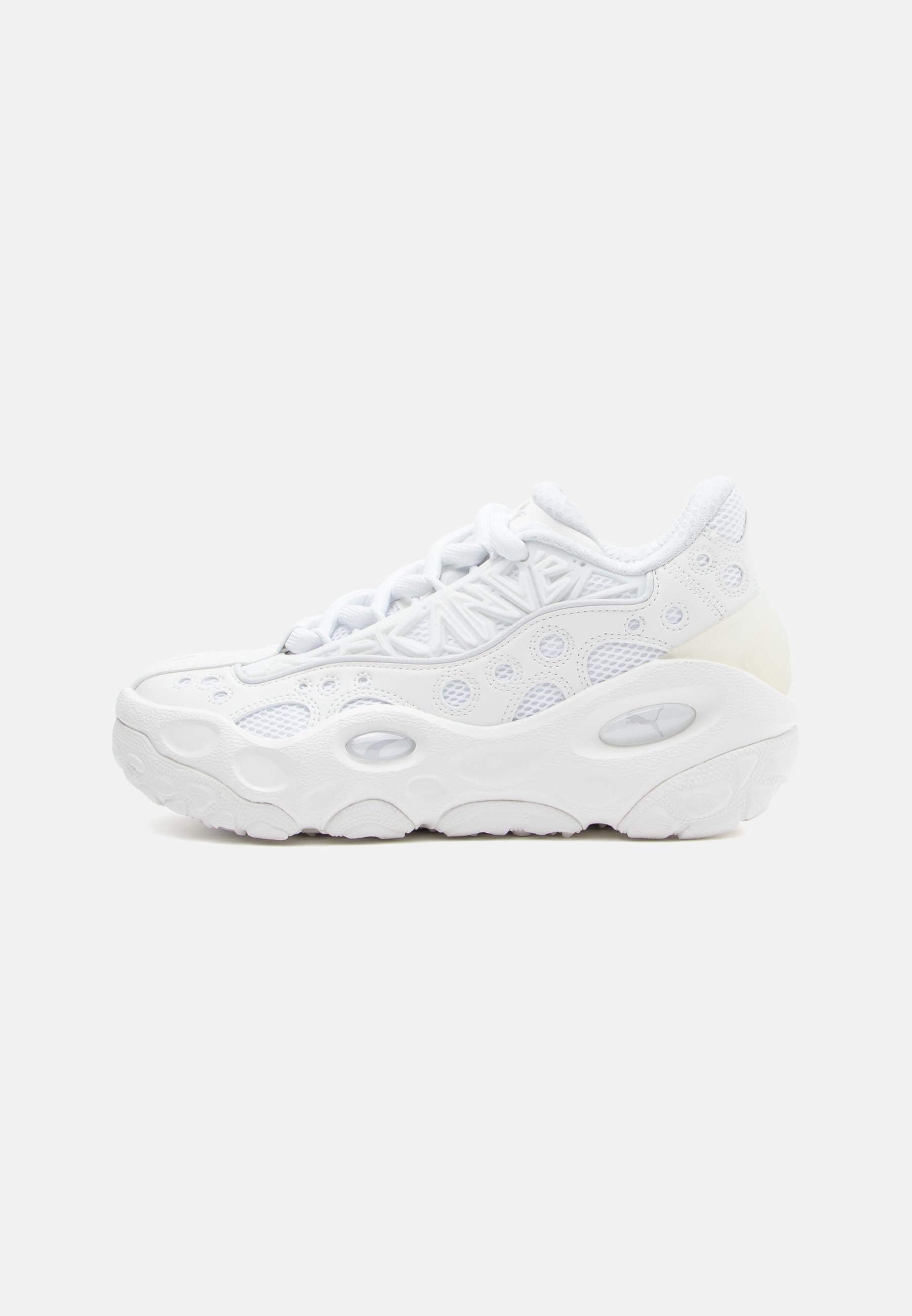 Puma LA FRANCÉ RNNR - Basketballschuhe - weiß leuchtend/silberfarbener Nebel
