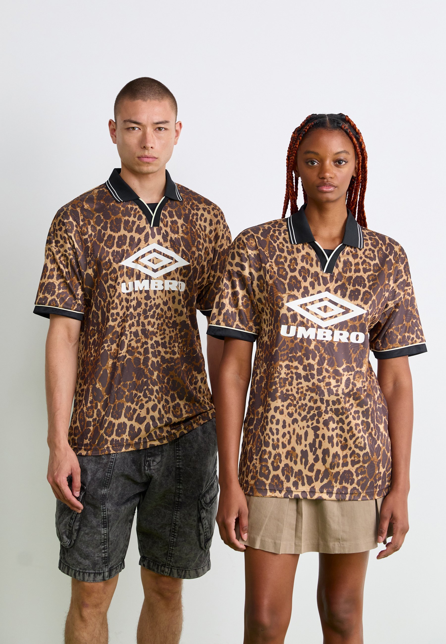 Polo Umbro BOXY FOOTBALL UNISEX - leopardata / nera / bianca brillante