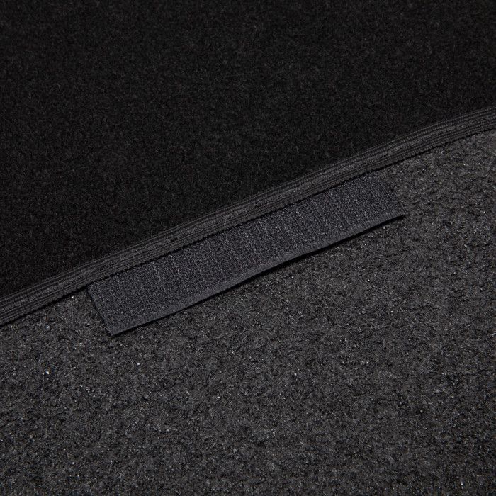 Alfombrillas para coche - Universales - Antideslizantes - Ribete textil negro con costuras rojas - 4 piezas: Delanteras + Traseras - Alfombrillas para el suelo del coche
