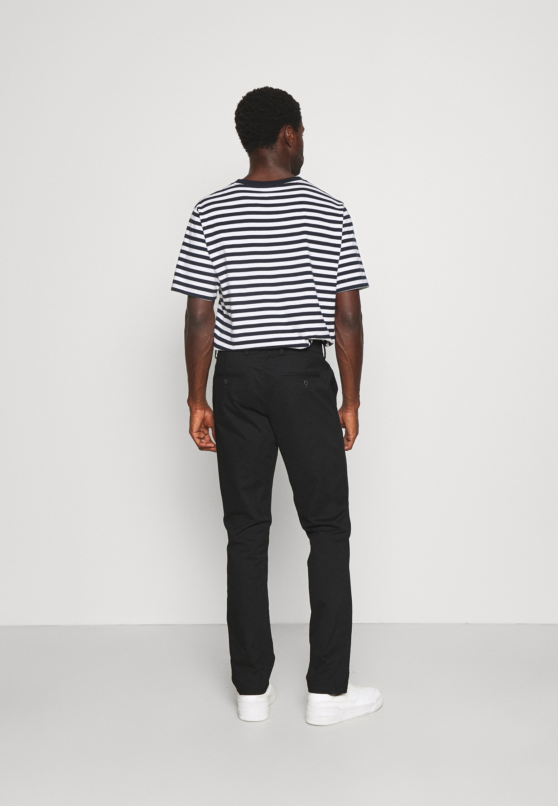 GAP ESSENTIAL SLIM FIT - Chino's - zwart mosgroen