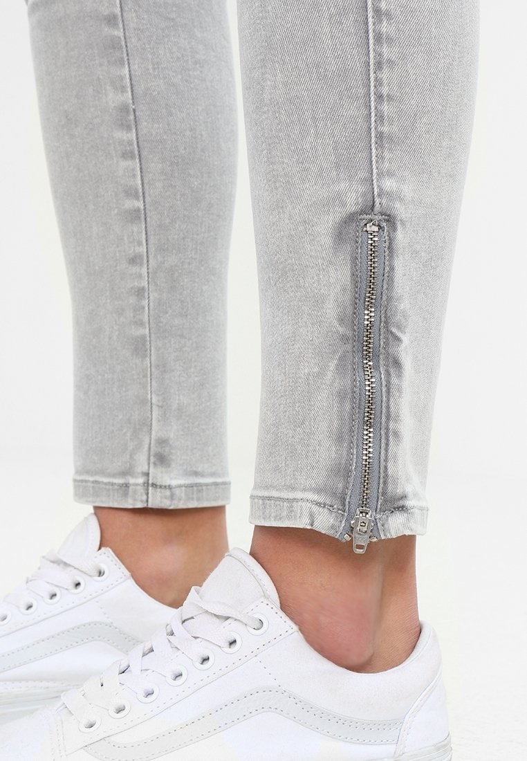 Jeans Tommy Jeans Skinny Fit - denim grigio