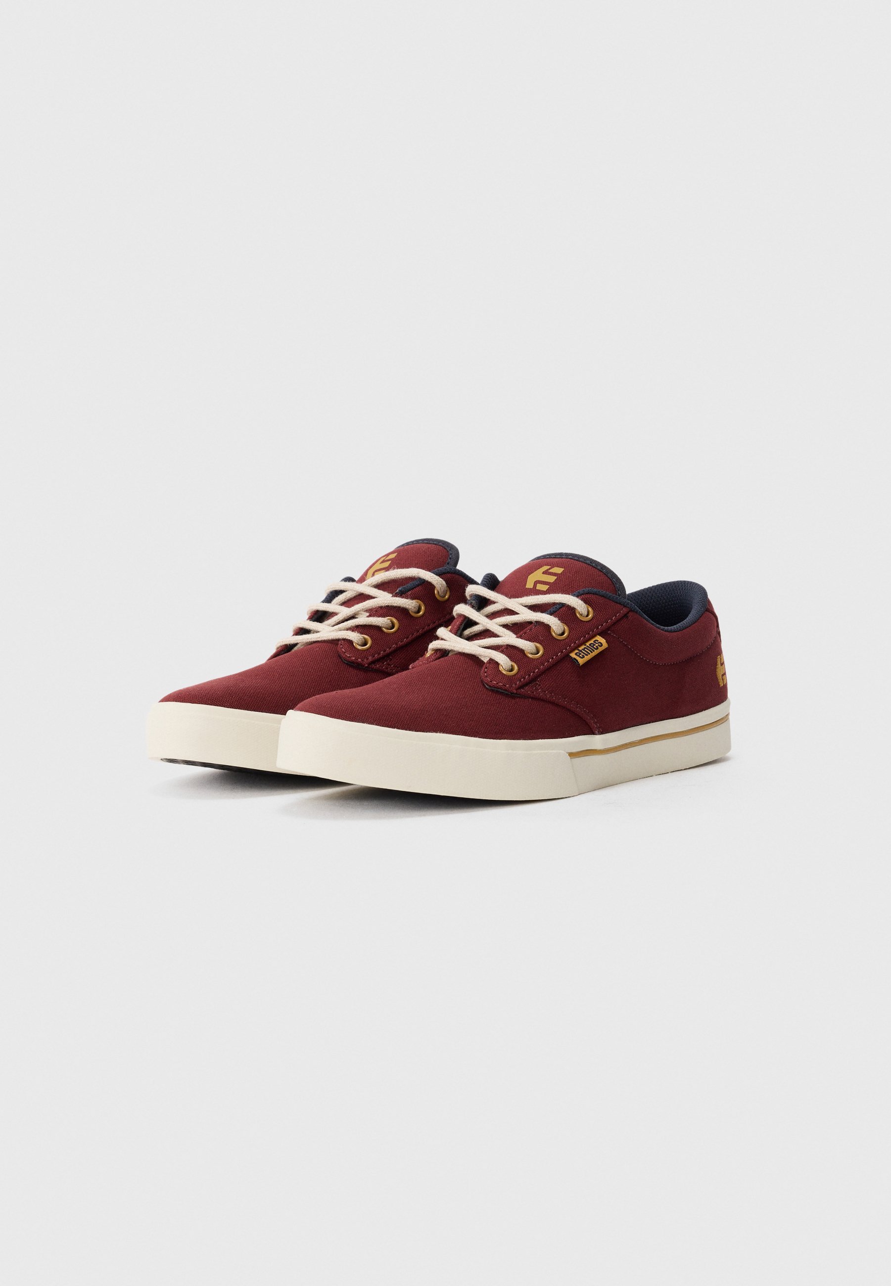 Etnies lage sneakers