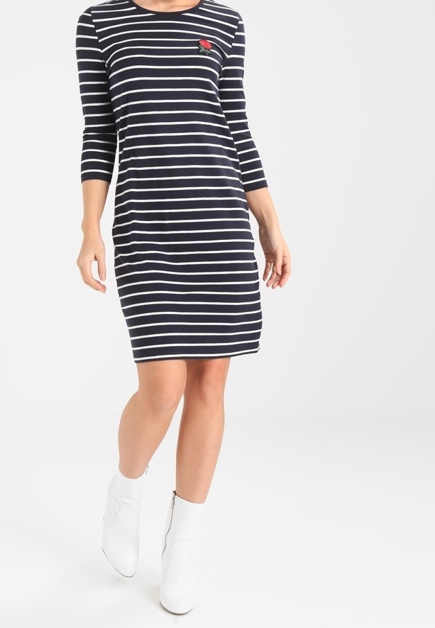 Robe Vero Moda Petite Jersey - noire