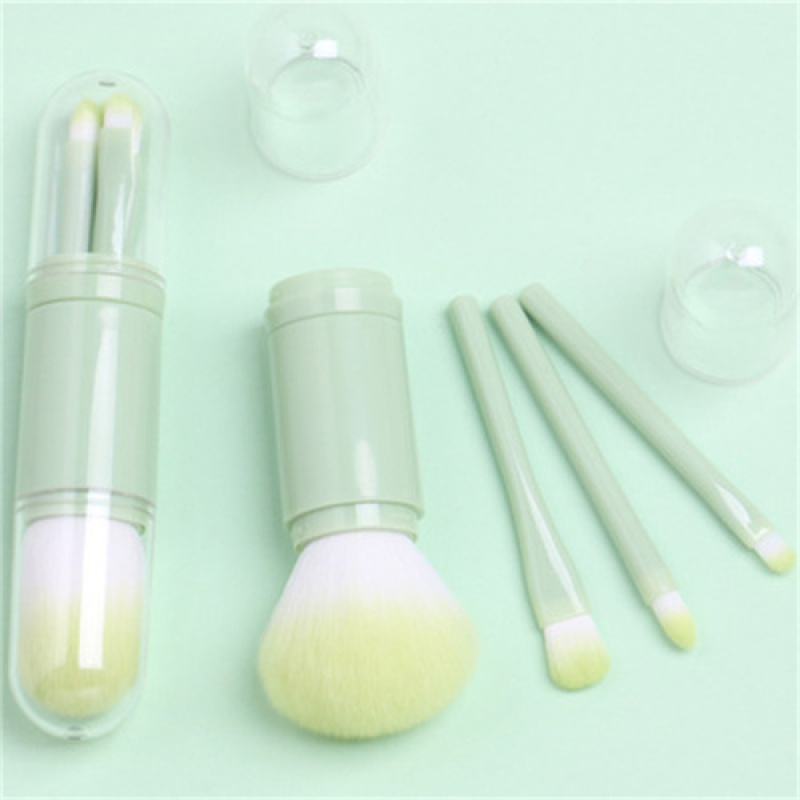 Pinceaux cosmétiques télescopiques portables 4 en 1 à deux extrémités. Pinceau de maquillage multifonctionnel portable pour fards à paupières et poudres.