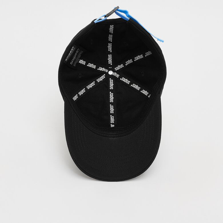 Baseballpet met schuin logo en contrasterende band