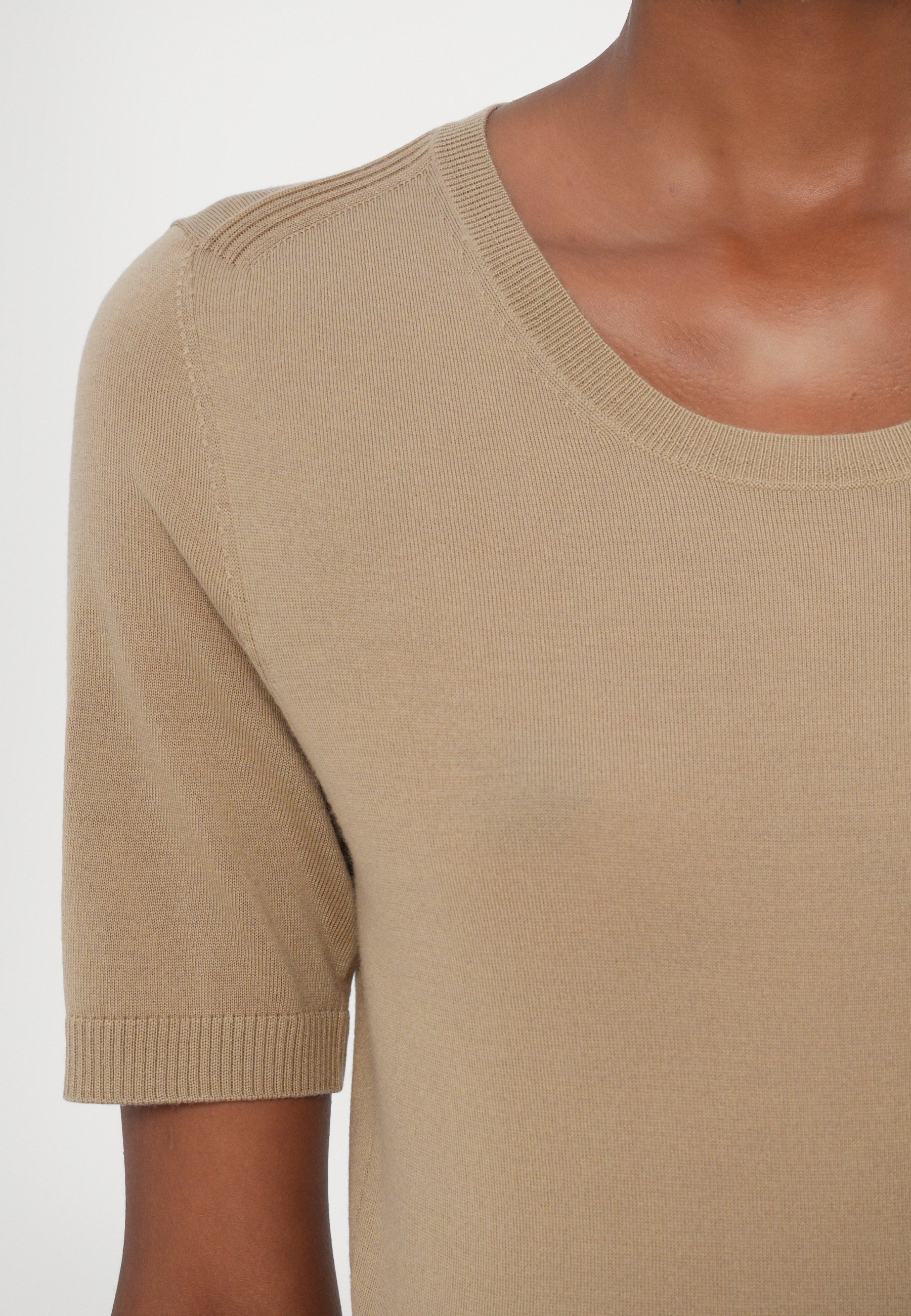 Kurzarm-T-Shirt mit Rundhalsausschnitt – Basic-Farbe – Urban Beige