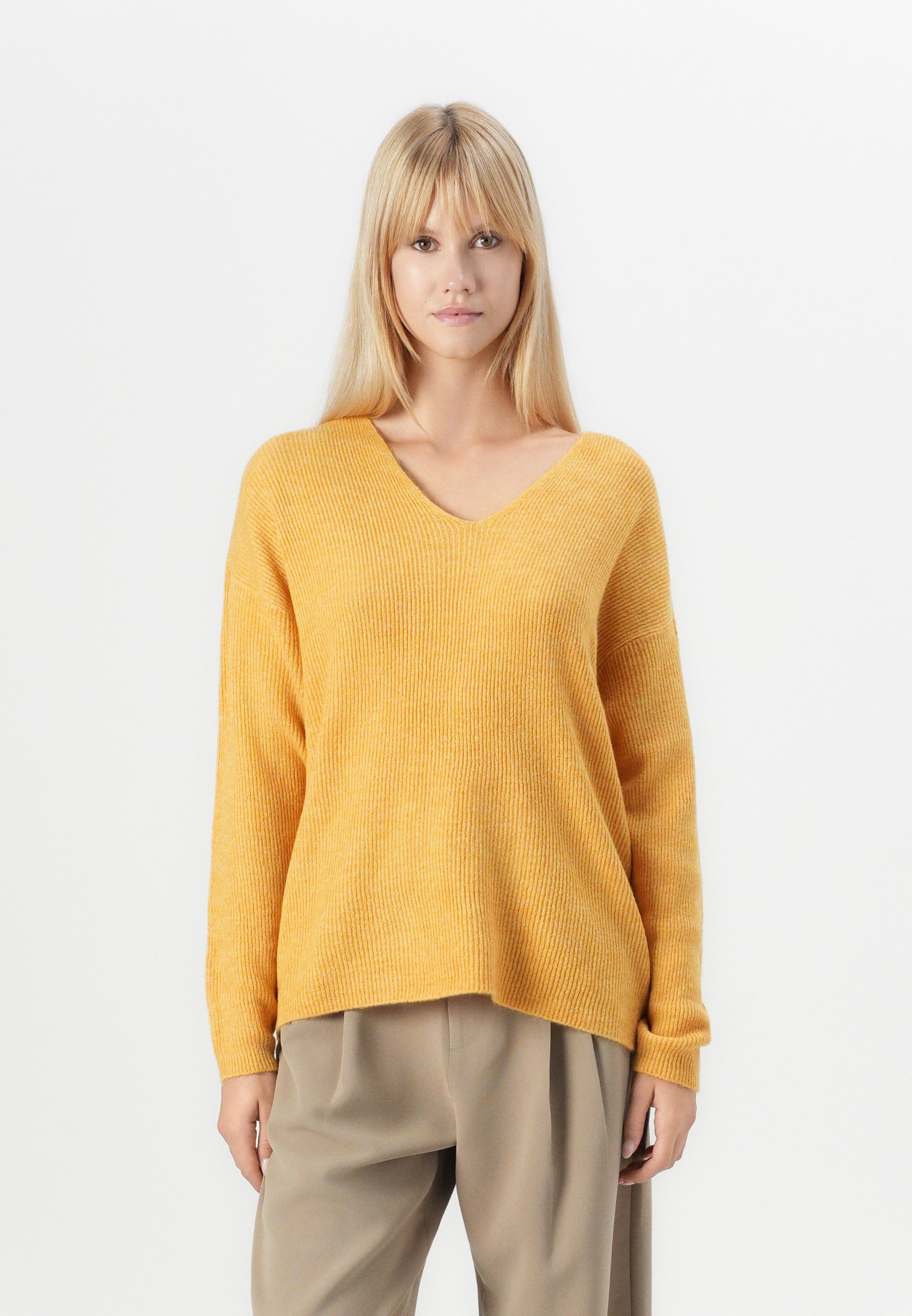 Vero Moda VMCREWLEFILE VNECK - Džemper - golden spice
