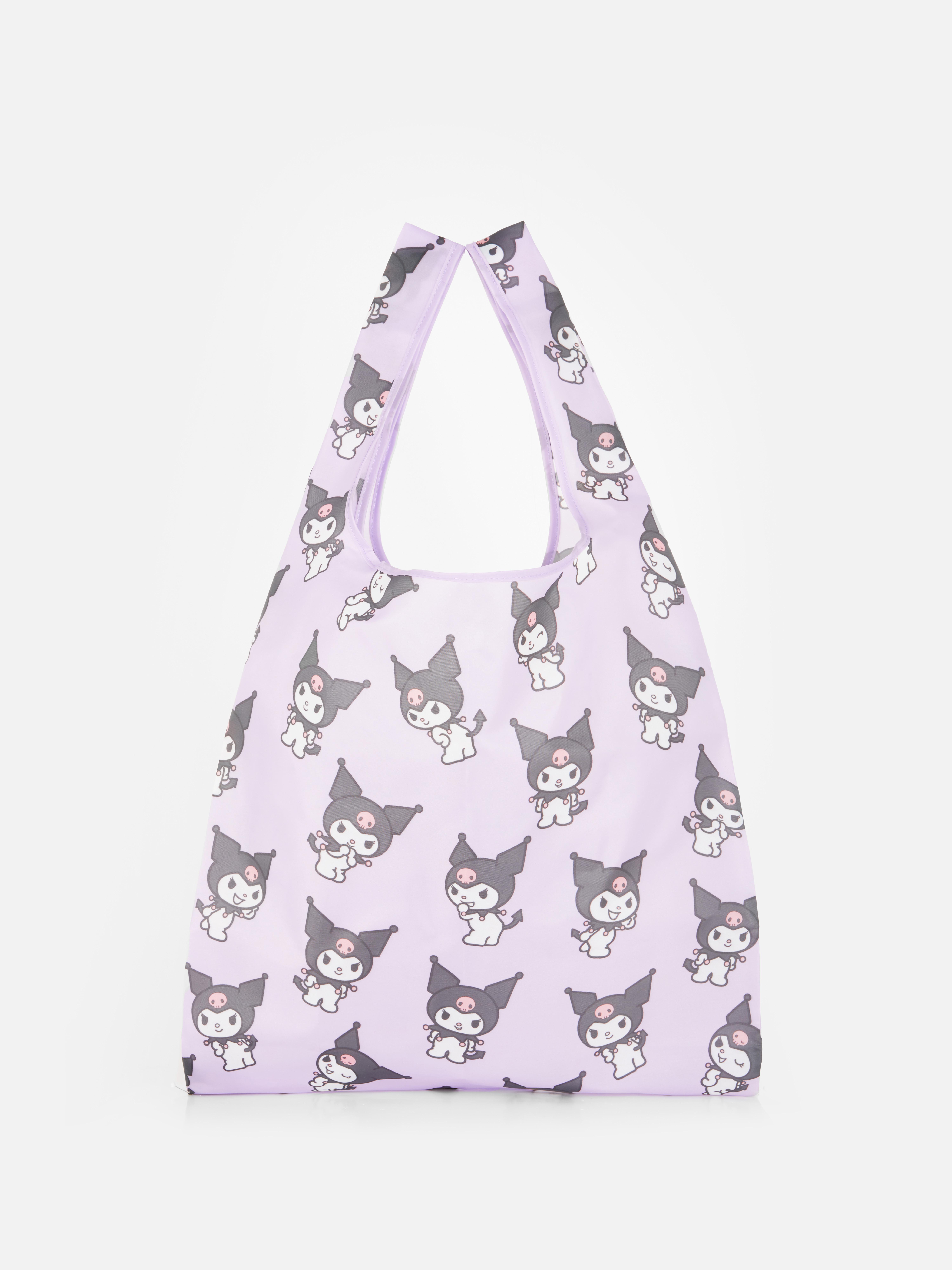 Geantă reutilizabilă Hello Kitty Kuromi, concepută cu mânere și un imprimeu integral cu Hello Kitty Kuromi.
