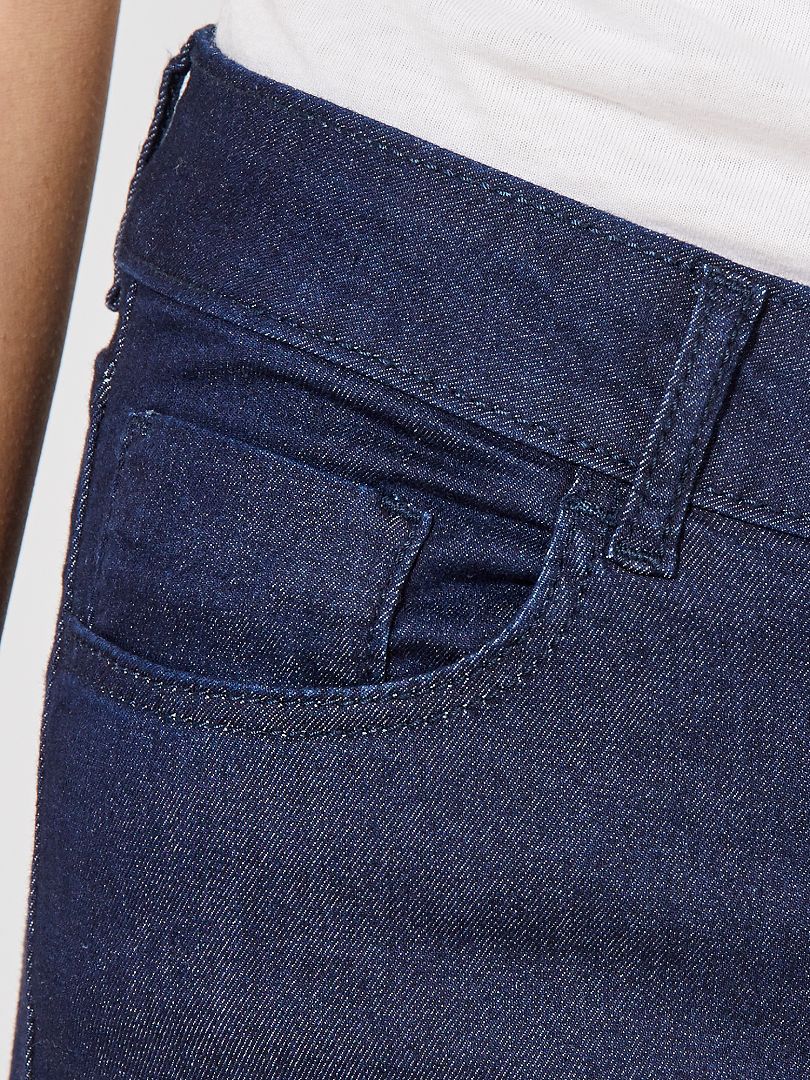 Calça jeans skinny elástica - feia