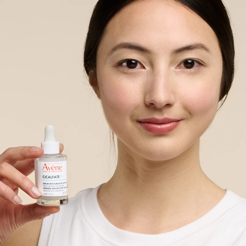 Avène Cicalfate+ Intensīvs ādas atjaunojošais serums Intensīvs serums, kas atjauno ādas aizsargbarjeru