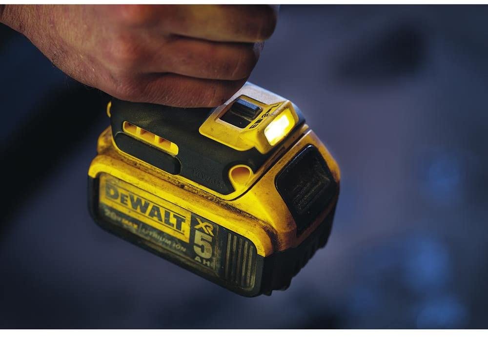 DEWALT 20V MAX XR AKKUS ÜTVECSAVAROZÓ KÉSZLET RÖGZÍTETT ÜLLŐVEL, 1/2 HÜVELYKES (DCF899P2)