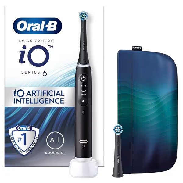 Električna zobna ščetka Oral-B iO6 Smile<br>črna