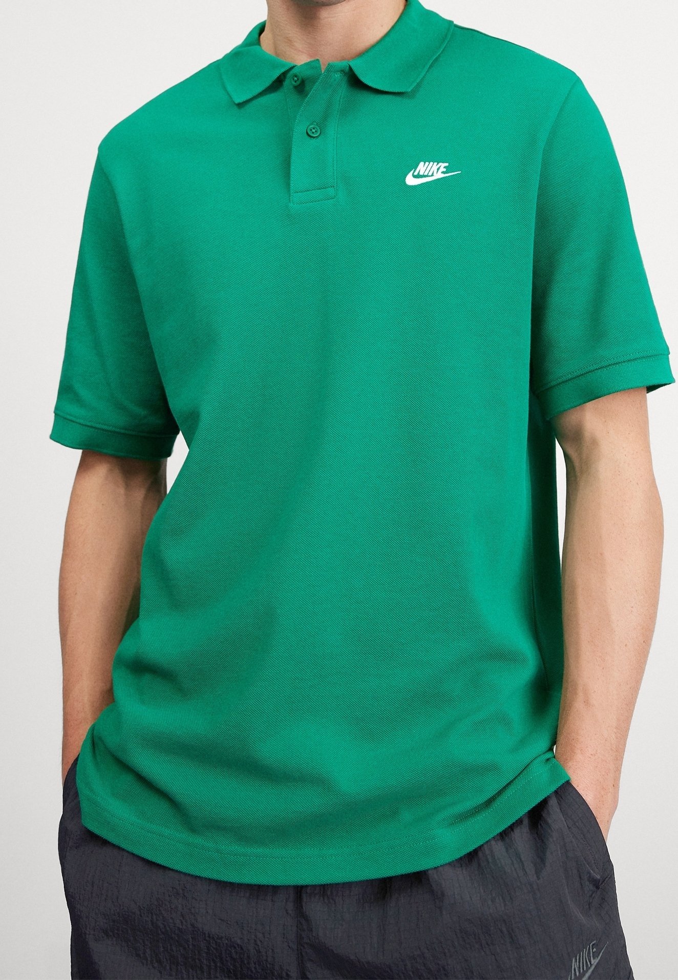 Nike Sportswear poloshirt - donkergroen