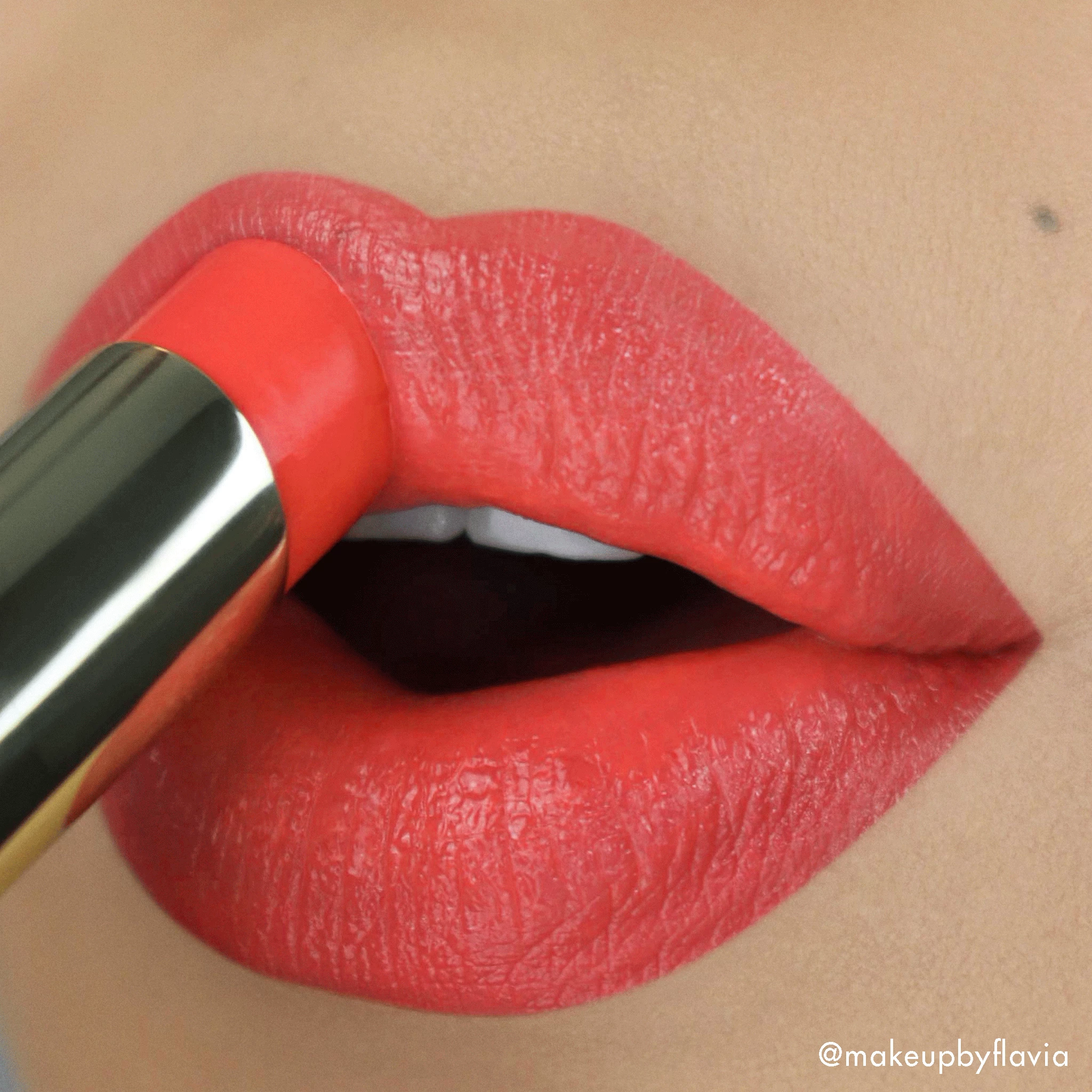 Ruž za usne Color Fetish 140 Crave - Milani