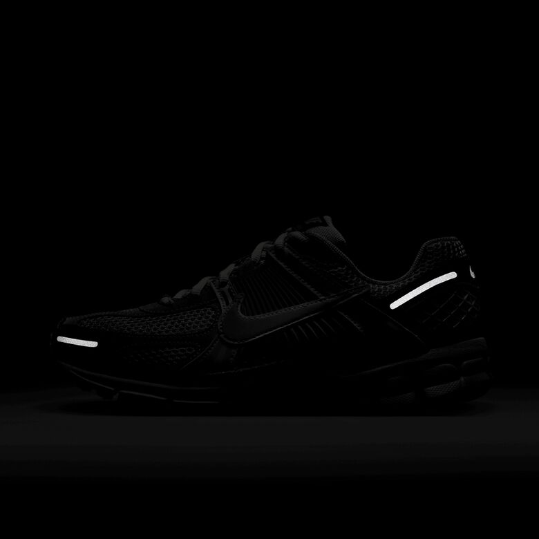 WMNS Zoom Vomero 5