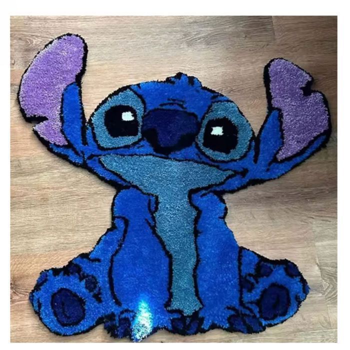 Tapis Enfant Stitch 60 x 50 cm – Forme Découpée – Antidérapant et Doux – Décoration Chambre Fille ou Garçon