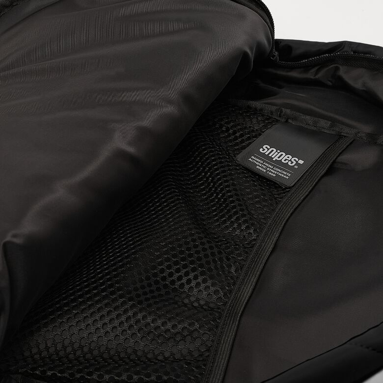 Rucksack mit Gummiabzeichen, Basic-Logo, rautenförmig gesteppt
