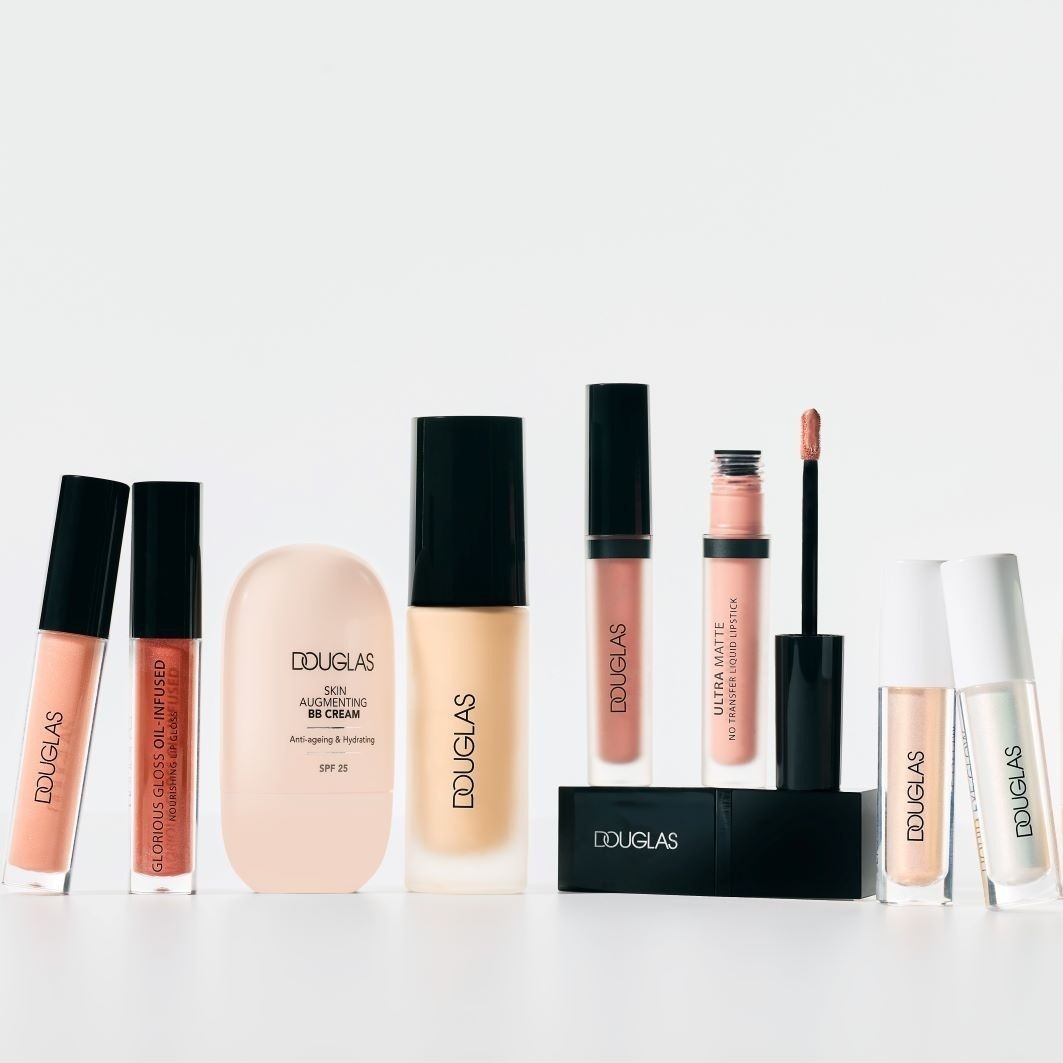 Douglas Collection lūpu krāsas Make-Up Ultra Matte High Fidelity šķidrā lūpu krāsa - 2,5 ml