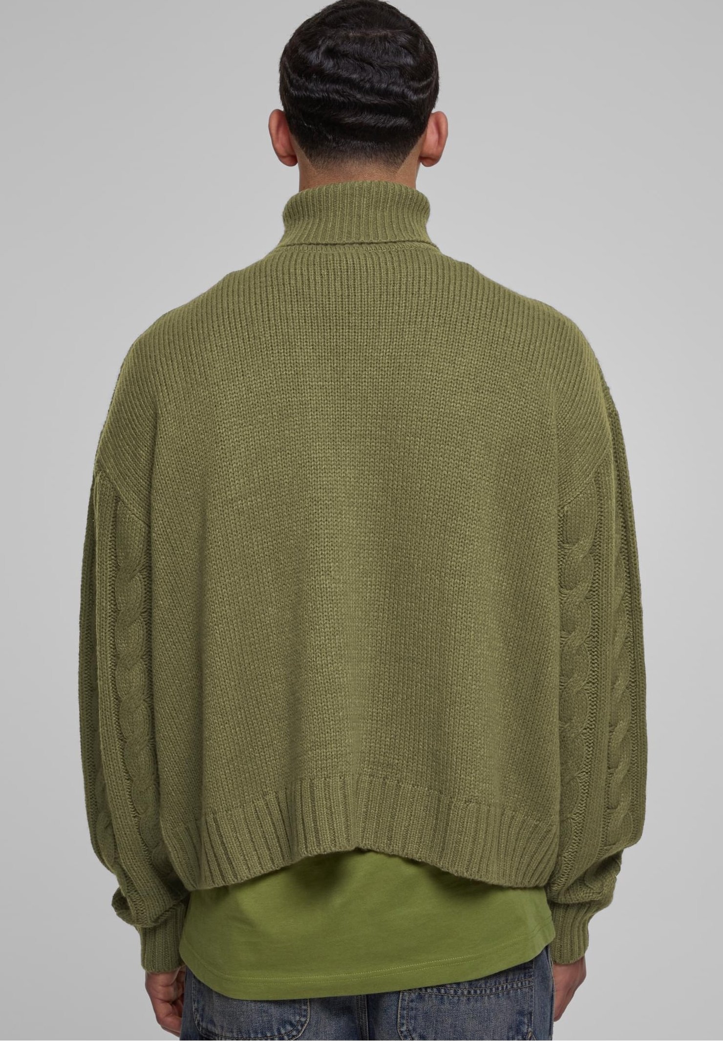 Pull Urban Classics - vert