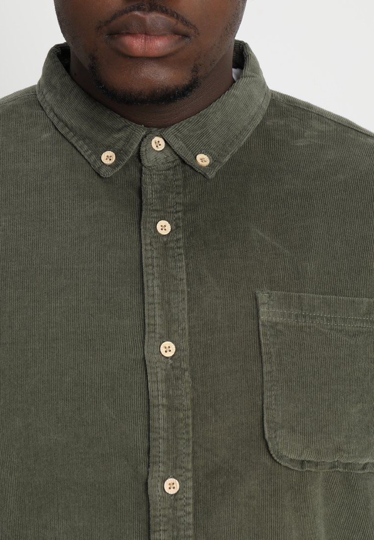 Urban Classics CORDUROY - Shirt - olijfgroen