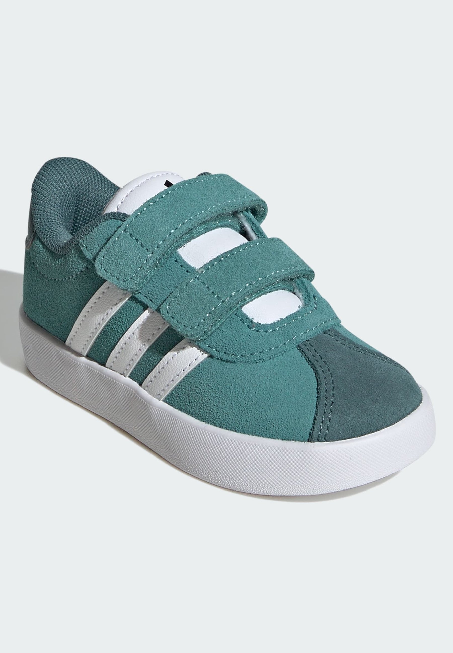 adidas Sportswear COURT - Babyschoenen - poedergroen, wolkenwit, tweedehands groen