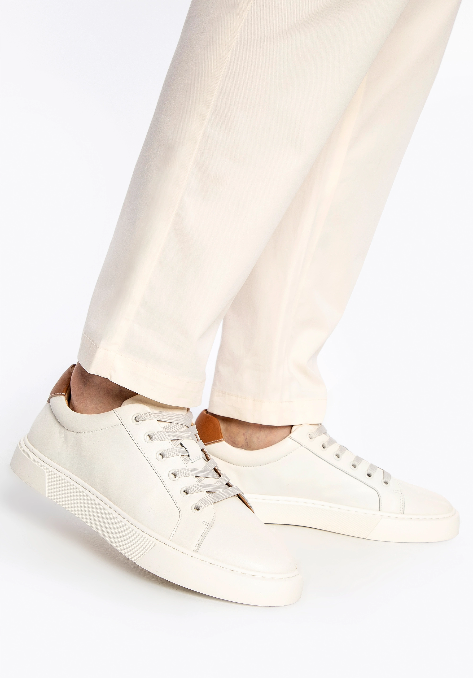 Męskie sneakersy ze skóry dwukolorowe biało - brązowe