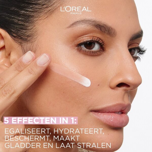 L'Oréal Paris Magic BB srednje temen 5-v-1 korektor za preobrazbo kože 30 ml