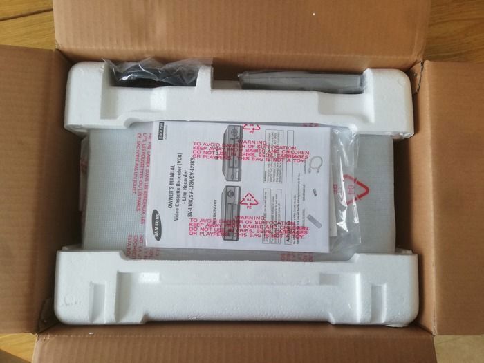 Reproductor/grabador de vídeo VHS SAMSUNG SV-L23KS - Nuevo